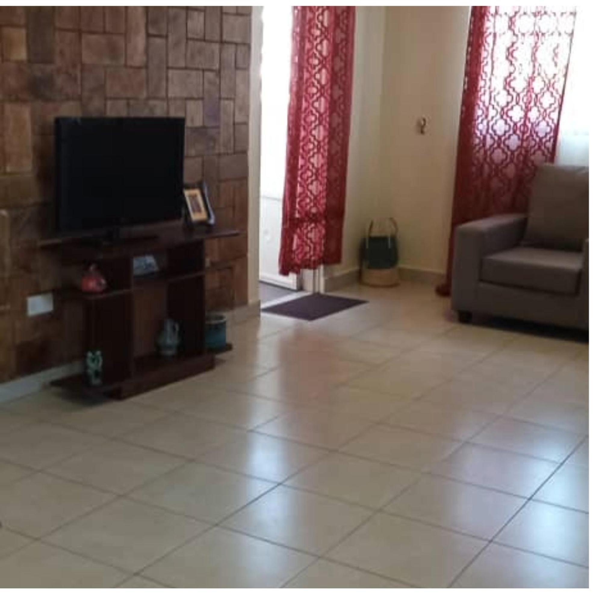 The Abode Apartments Lake View & Breakfast Suite Near Beach Entebbe Exterior photo