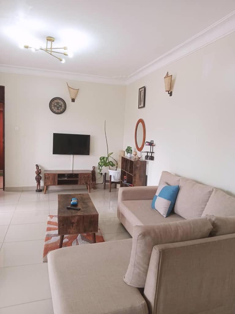 The Abode Apartments Lake View & Breakfast Suite Near Beach Entebbe Exterior photo